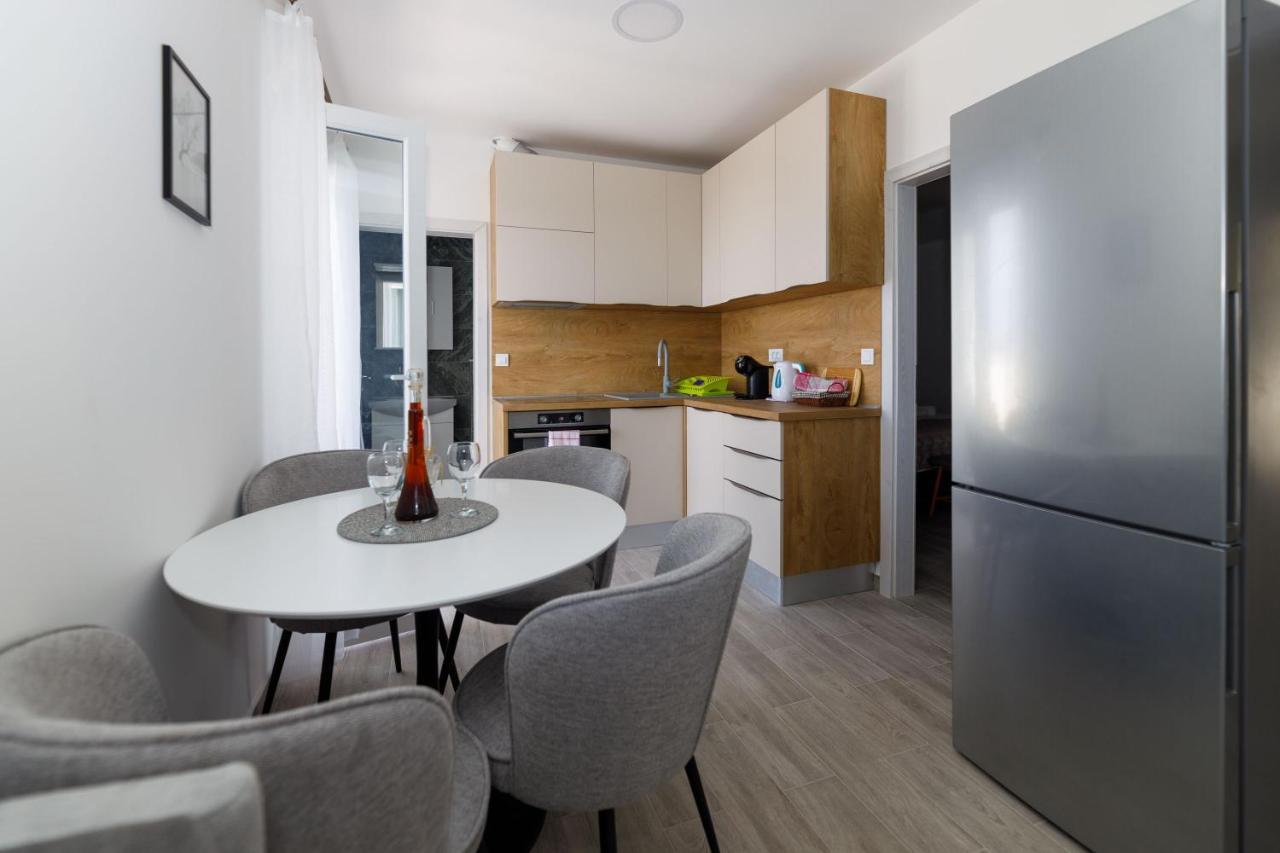 Apartman Maro * Makarska